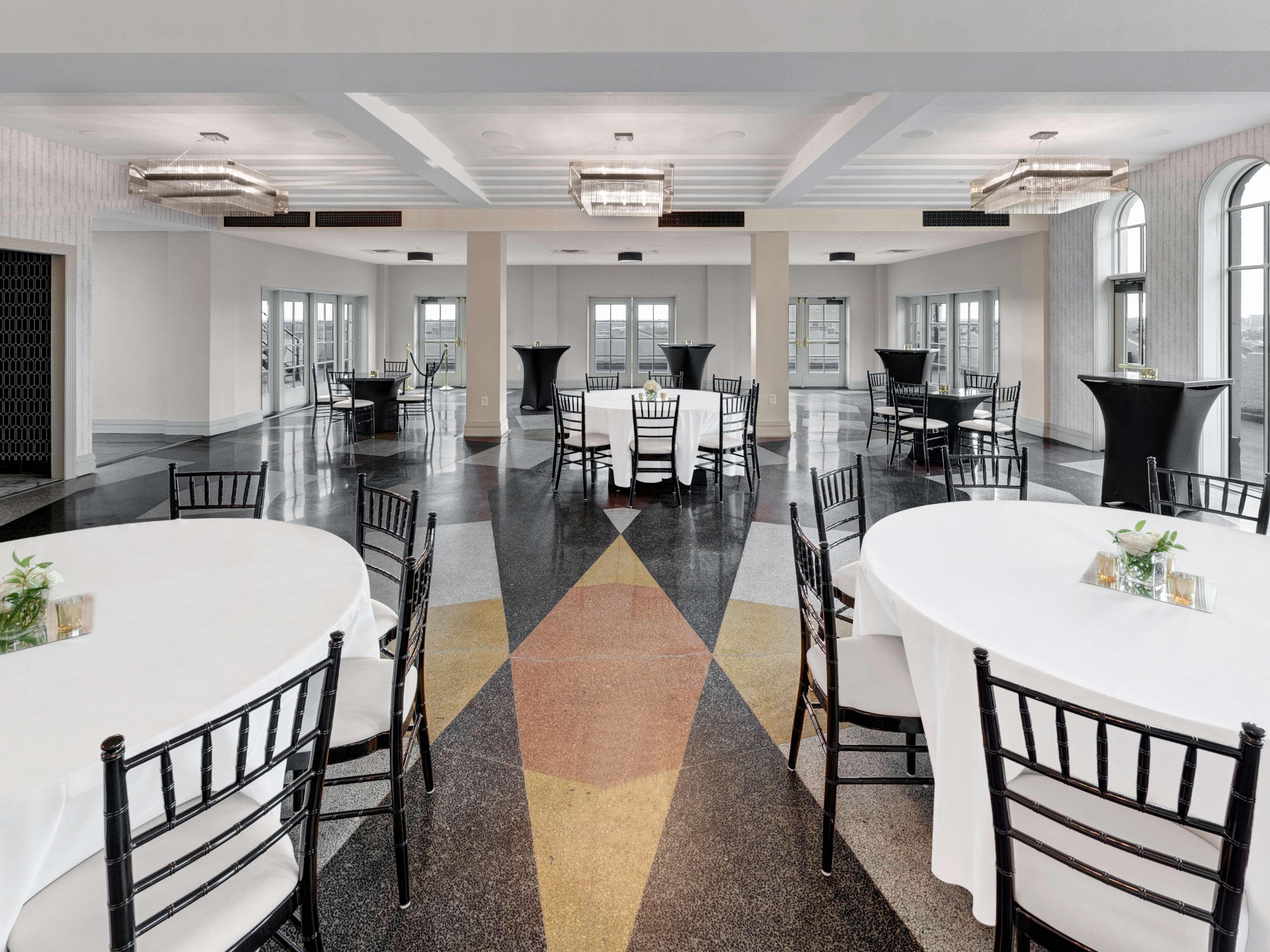 Tulsa Club Hotel Curio Collection By Hilton Esterno foto