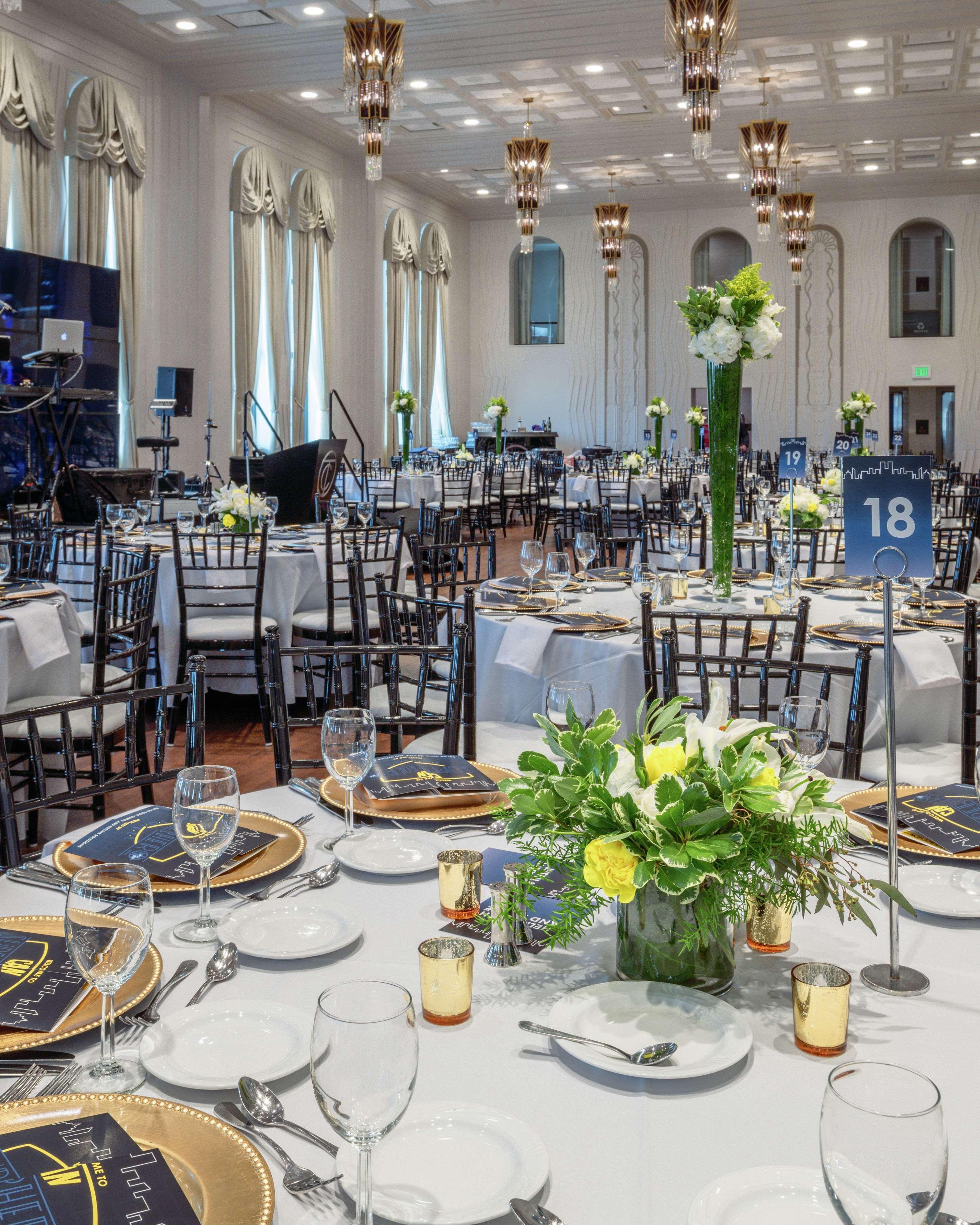 Tulsa Club Hotel Curio Collection By Hilton Esterno foto