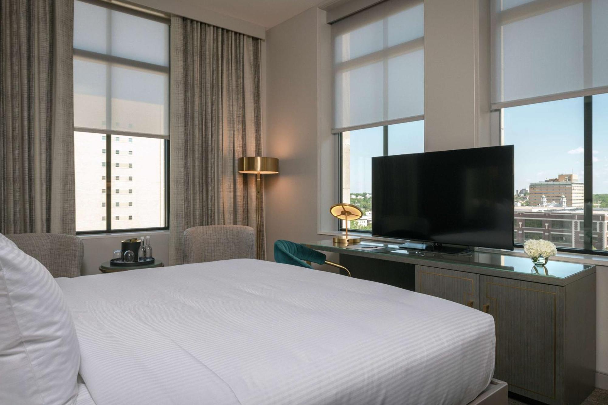 Tulsa Club Hotel Curio Collection By Hilton Esterno foto
